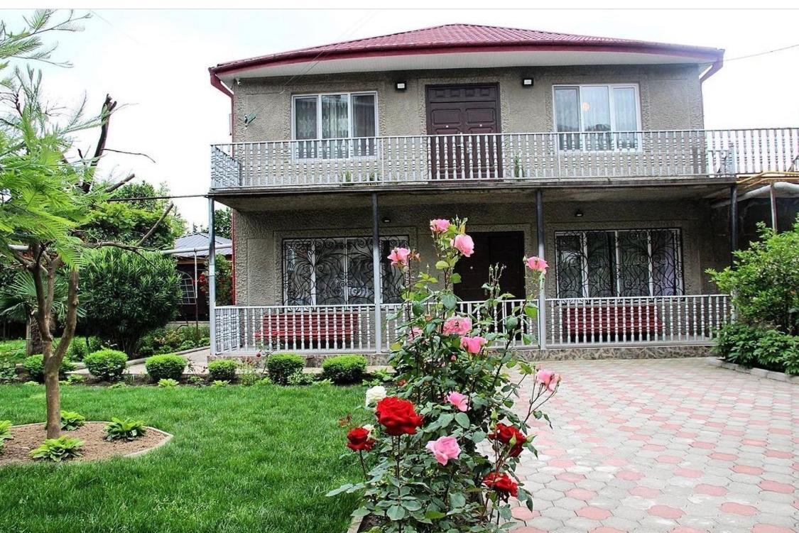 Hotel Oniks Kutaisi Ngoại thất bức ảnh