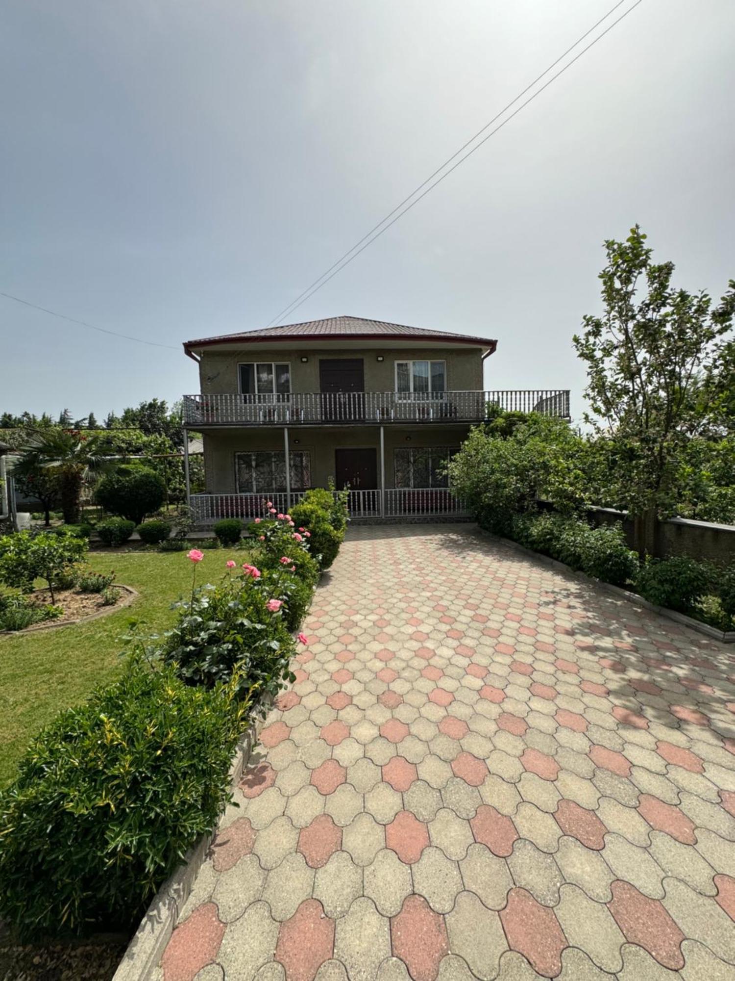 Hotel Oniks Kutaisi Ngoại thất bức ảnh