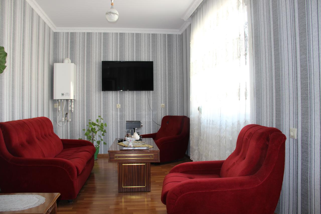 Hotel Oniks Kutaisi Ngoại thất bức ảnh