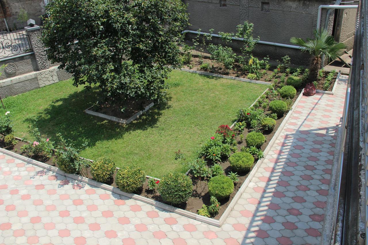 Hotel Oniks Kutaisi Ngoại thất bức ảnh